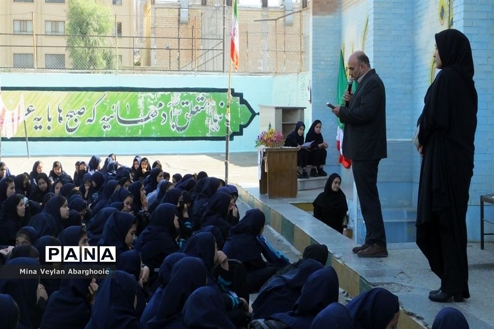 آیین بازگشایی مدارس در آموزشگاه علامه مجلسی شهرستان پیشوا