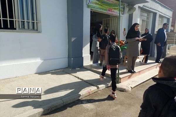 آیین بازگشایی ۳ مدرسه در رودهن همزمان با شروع سال تحصیلی جدید
