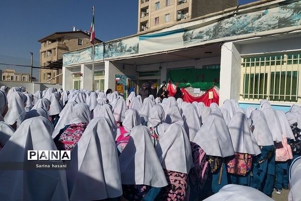 آیین بازگشایی ۳ مدرسه در رودهن همزمان با شروع سال تحصیلی جدید