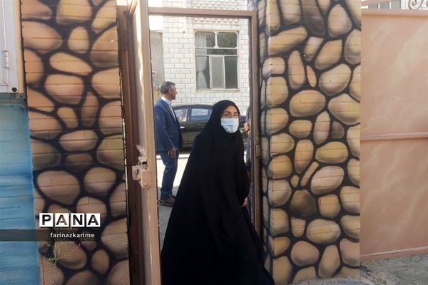 نواخته شدن زنگ مهر و مقاومت در شهرستان‌فیروزکوه