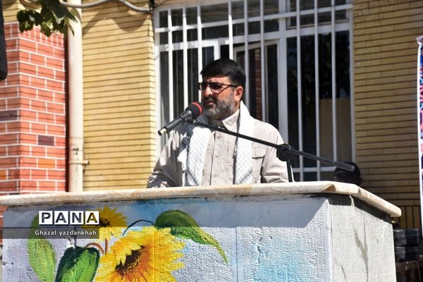 مراسم بازگشایی مدارس در منطقه تبادکان