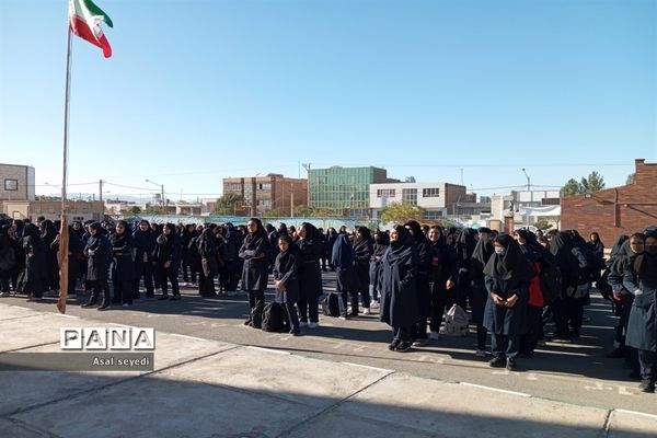 آغاز سال تحصیلی جدید در دبیرستان فرهنگ مرحوم فخرایی شهرستان کاشمر