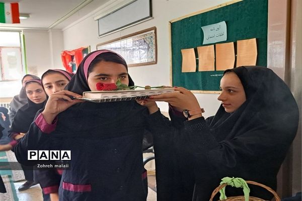 طنین  زنگ ایثار و مقاومت در مدارس شهرستان اقلید
