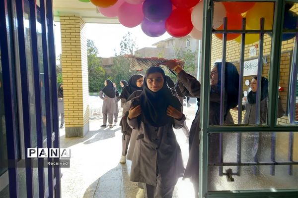 طنین  زنگ ایثار و مقاومت در مدارس شهرستان اقلید