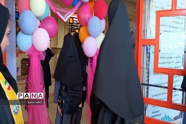 آیین بازگشایی مدارس در دبیرستان دخترانه خوارزمی شهرستان رباط‌کریم