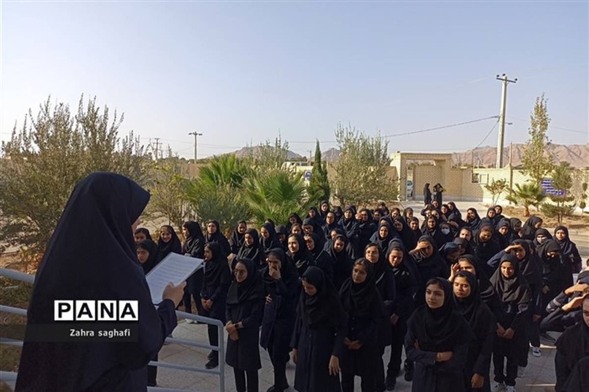 دانش‌آموزان ایرانی مسلح به سلاح ایمان و تقوا و مجهز به خودباوری و استقامت هستند