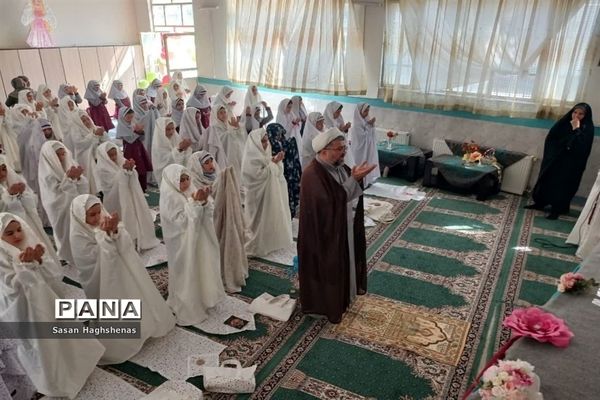 جشن آغاز امامت حضرت مهدی(عج) درآموزشگاه شهید سرافراز اسلامشهر