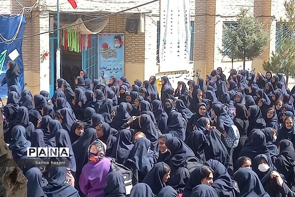 مراسم تشییع شهید گمنام در دبیرستان آزاده رودهن