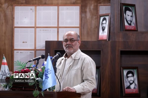 مراسم رونمایی از صدو چهل شهید، صدو چهل روایت