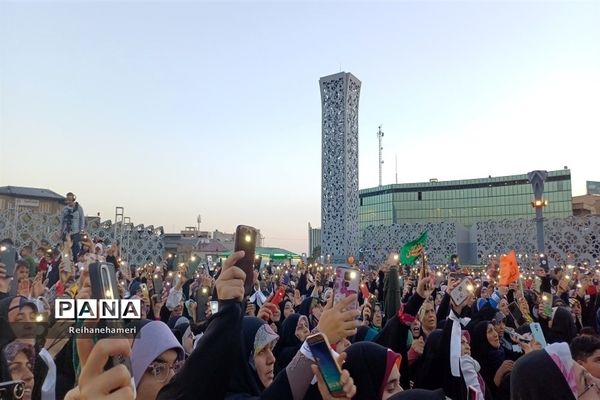 جشن بیعت در سالروز آغاز امامت امام زمان (عج)