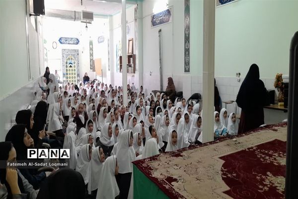 جشن آغاز امامت و ولایت منجی عالم بشریت در دبستان سیدالشهدا ناحیه یک