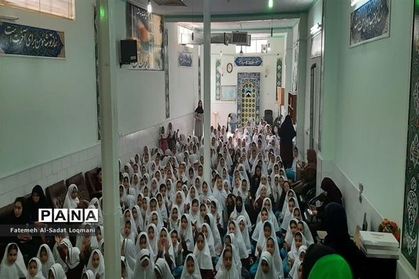 جشن آغاز امامت و ولایت منجی عالم بشریت در دبستان سیدالشهدا ناحیه یک