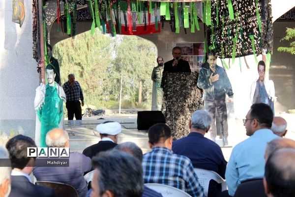 گل باران مزار شهدای شهر جوادآباد