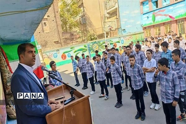 اعزام کاروان خودرویی به مدارس منطقه ۱۱ شهر تهران