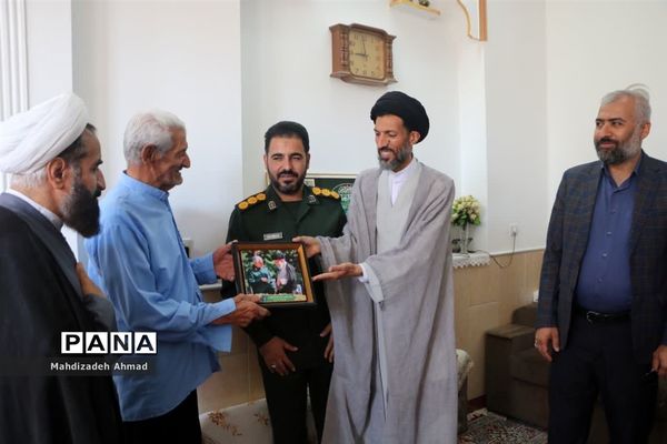 رزمایش فرهنگی رهروان شهدا در شهرستان اردکان