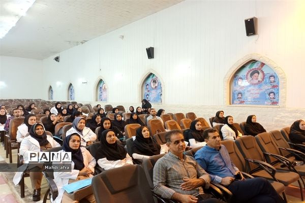 کارگاه توانمند‌سازی مراقبین سلامت مدارس قطب ۶ استان خوزستان