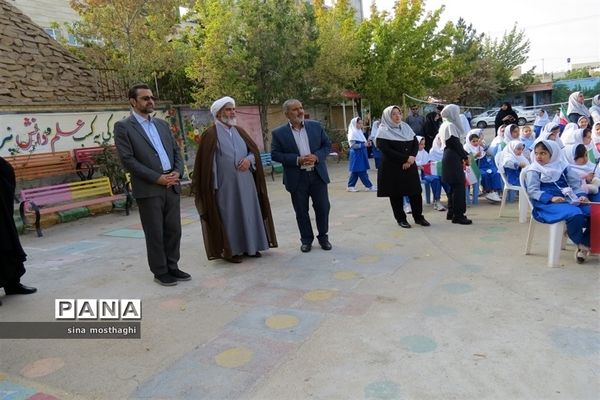 برگزاری جشن عاطفه‌ها در دبستان شاهد فاطمه الزهرا شهرستان بجنورد