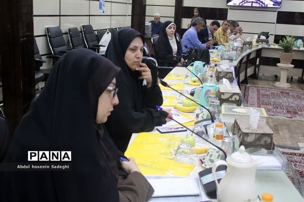 نشست هم‌اندیشی کارشناسان تربیت‌بدنی و سلامت شهرستان‌ها و مناطق با حوزه  تربیت بدنی و سلامت   آموزش و پرورش استان بوشهر