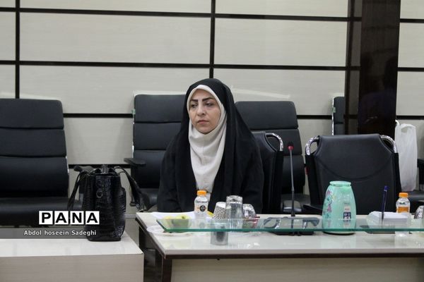 نشست هم‌اندیشی کارشناسان تربیت‌بدنی و سلامت شهرستان‌ها و مناطق با حوزه  تربیت بدنی و سلامت   آموزش و پرورش استان بوشهر