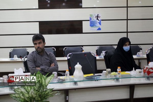 نشست هم‌اندیشی کارشناسان تربیت‌بدنی و سلامت شهرستان‌ها و مناطق با حوزه  تربیت بدنی و سلامت   آموزش و پرورش استان بوشهر