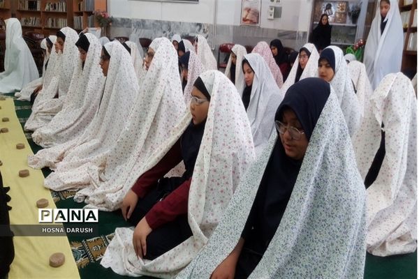 نواختن زنگ نماز در دبیرستان دخترانه نابینایان تقوا