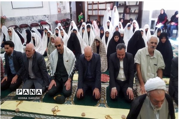 نواختن زنگ نماز در دبیرستان دخترانه نابینایان تقوا