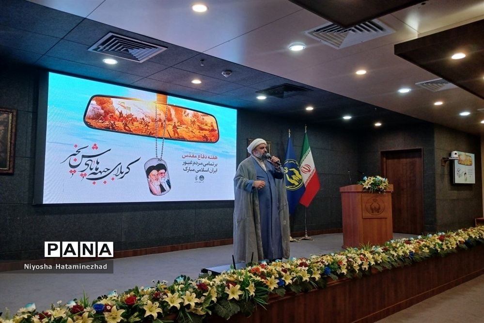 حضور دانش‌آموزان بهارستانی در نمایشگاه روایت گمنامی