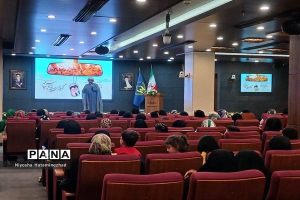 حضور دانش‌آموزان بهارستانی در نمایشگاه روایت گمنامی