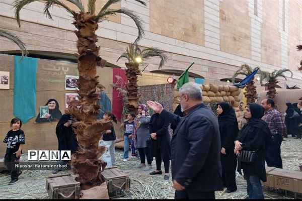 حضور دانش‌آموزان بهارستانی در نمایشگاه روایت گمنامی