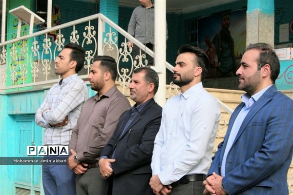 آیین نواختن زنگ تحرک مدارس در ناحیه یک ری‌