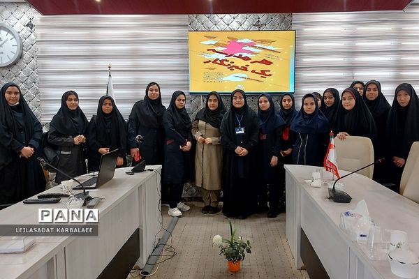 کارگاه آموزشی طرح«هر مدرسه،  یک خبرنگار» برای دانش‌آموز خبرنگاران پانا  کهریزک