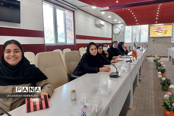کارگاه آموزشی طرح«هر مدرسه،  یک خبرنگار» برای دانش‌آموز خبرنگاران پانا  کهریزک