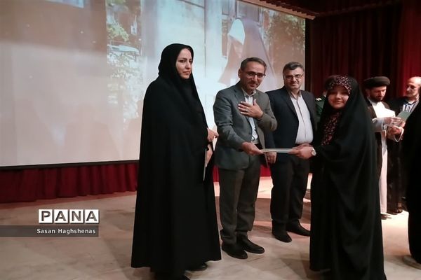 اختتامیه نمایشگاه خوشنویسی خط سرخ درشهرستان اسلامشهر