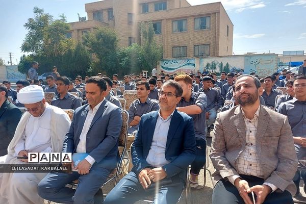 جشن میلاد حضرت محمد(ص) و امام جعفر صادق(ع) در دبیرستان نورالهدی کهریزک
