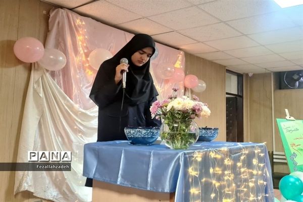 جشن باشکوه ولادت حضرت محمد(ص) در دبیرستان فرهنگ ۱۳