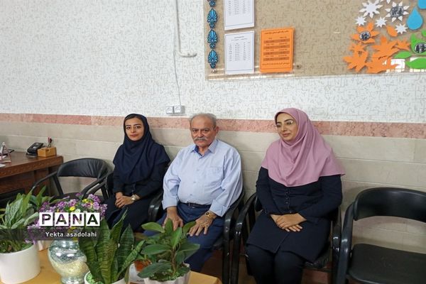دیدار خیر مدرسه‌ساز از دبستان سیاح مقدم شهرستان رباط کریم