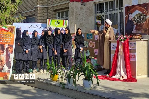 نواخته شدن زنگ وقف در دبیرستان ۲۲ بهمن