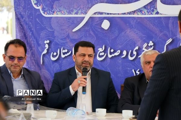 بازدید اصحاب رسانه قم از مجموعه گردشگری «دشت بهشت»