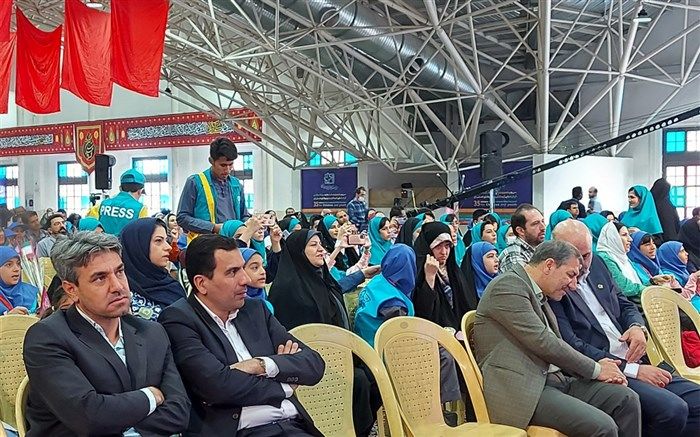 نشست داوران  و خبرنگاران سی و پنجمین جشنواره فیلم‌های کودک و نوجوان در اصفهان