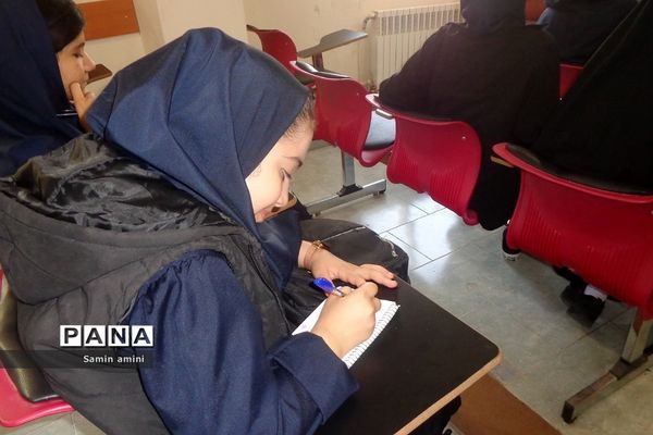 طرح هر مدرسه یک خبرنگار در آموزش و پرورش رودهن