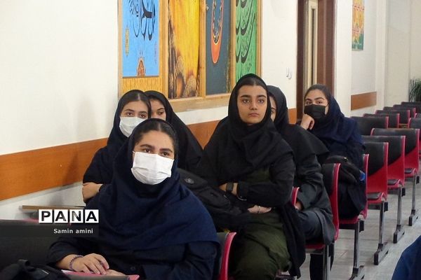 طرح هر مدرسه یک خبرنگار در آموزش و پرورش رودهن