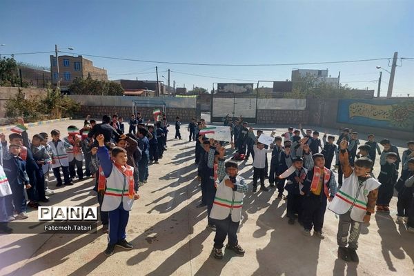 نواختن‌ زنگ همبستگی و مقاومت در مدارس شهرستان بام و صفی آباد