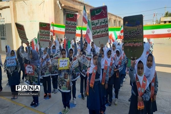 نواختن‌ زنگ همبستگی و مقاومت در مدارس شهرستان بام و صفی آباد