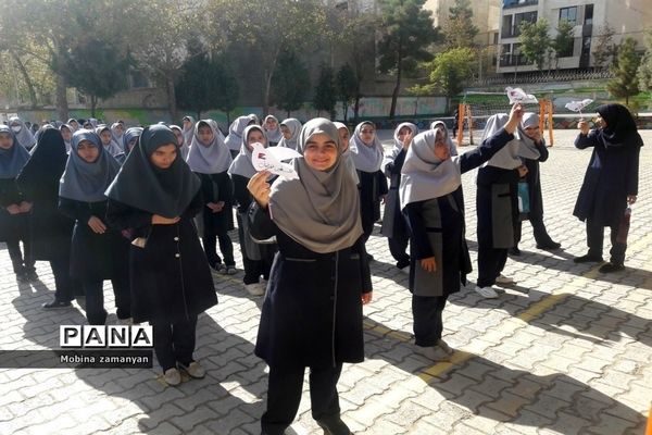 جشن مقاومت در دبیرستان شاهد شهید حمامی