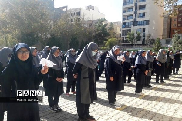 جشن مقاومت در دبیرستان شاهد شهید حمامی