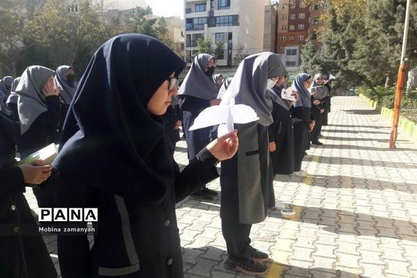 جشن مقاومت در دبیرستان شاهد شهید حمامی