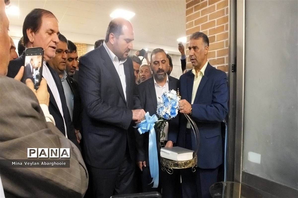 افتتاح مجموعه فرهنگی ورزشی‌ ظفر در شهرستان پیشوا