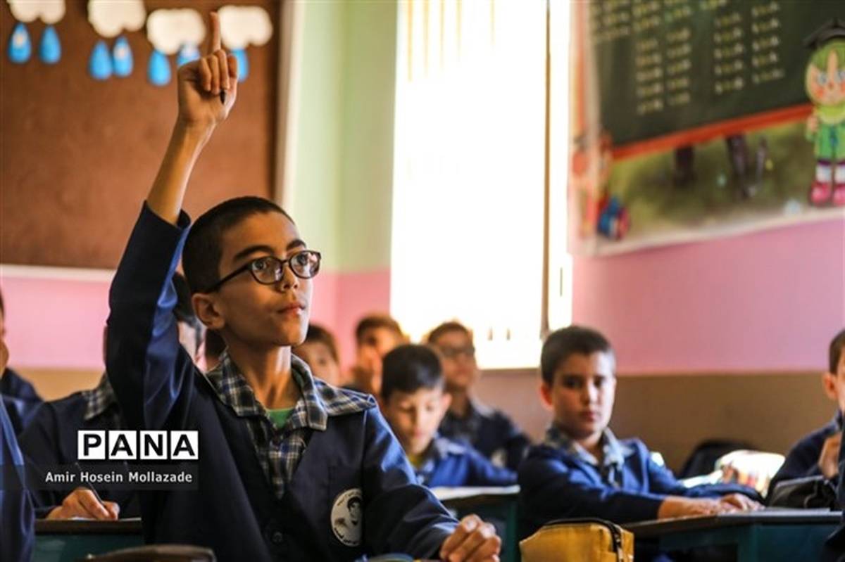 آموزش سواد مالی از دوره ابتدایی آغاز شود