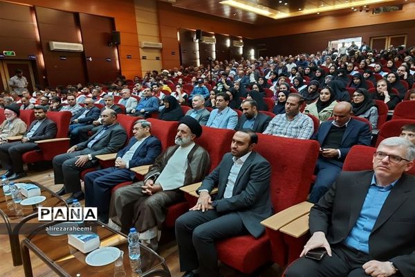 برگزاری مراسم اختتامیه هفته فرهنگی شهرستان فیروزکوه