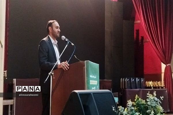 برگزاری مراسم اختتامیه هفته فرهنگی شهرستان فیروزکوه